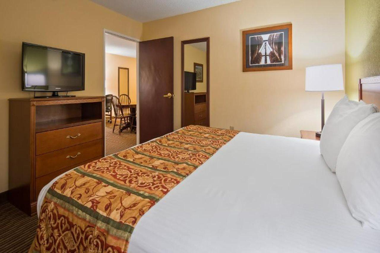 Best Western Lawrenceburg Inn Εξωτερικό φωτογραφία