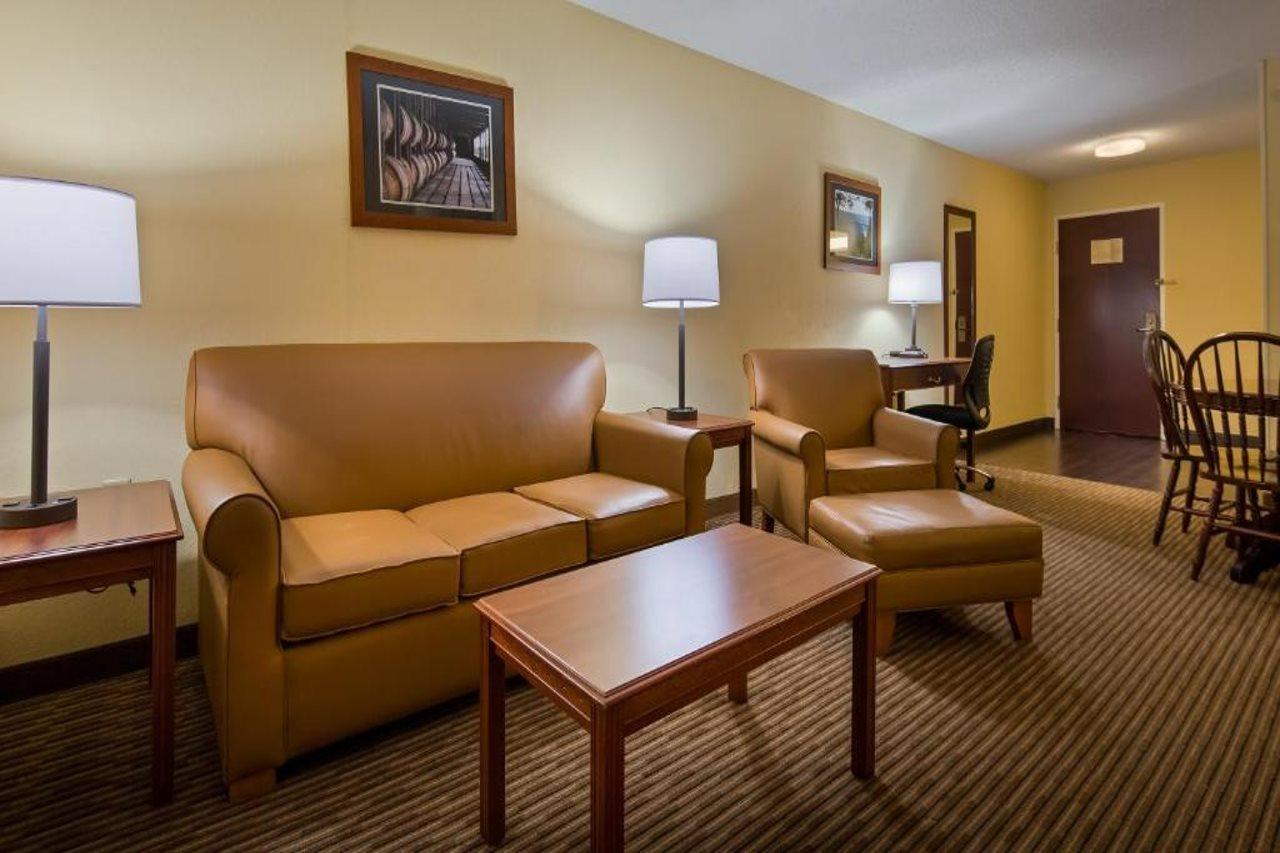 Best Western Lawrenceburg Inn Εξωτερικό φωτογραφία